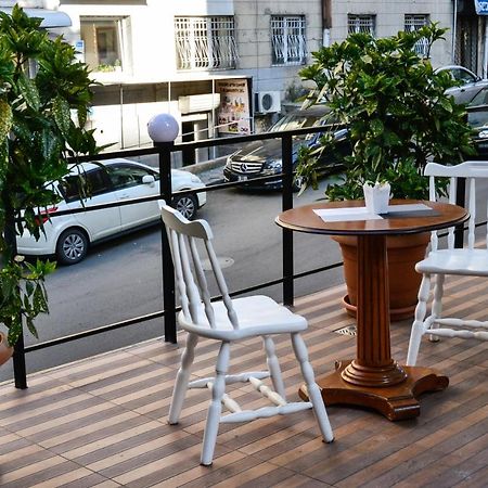 Piccolo Hotel Vake Tiflis Dış mekan fotoğraf
