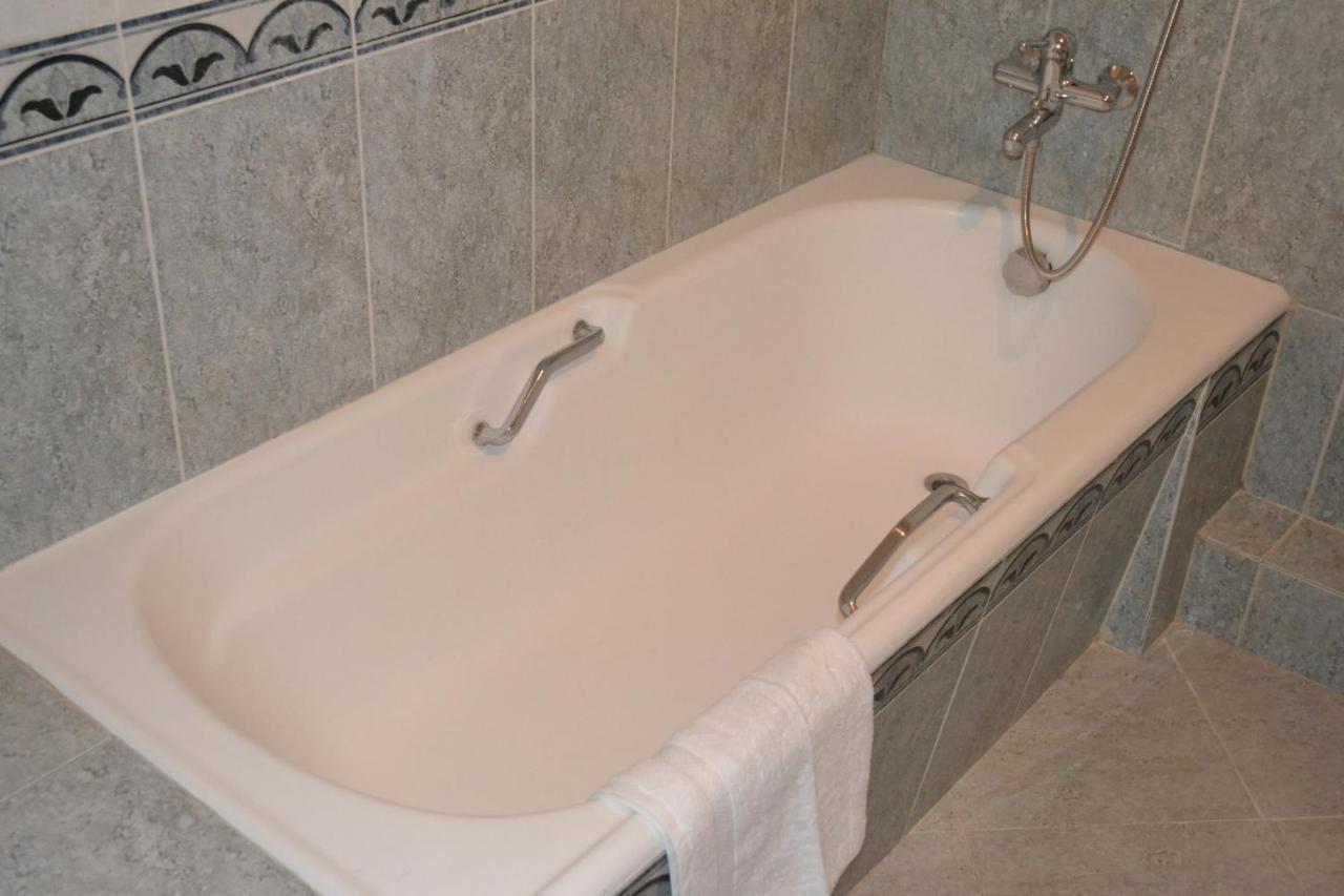 Piccolo Hotel Vake Tiflis Dış mekan fotoğraf