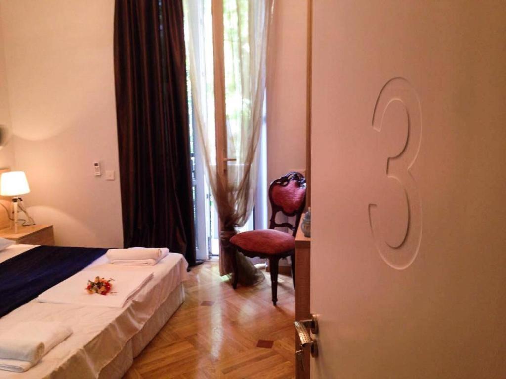 Piccolo Hotel Vake Tiflis Dış mekan fotoğraf