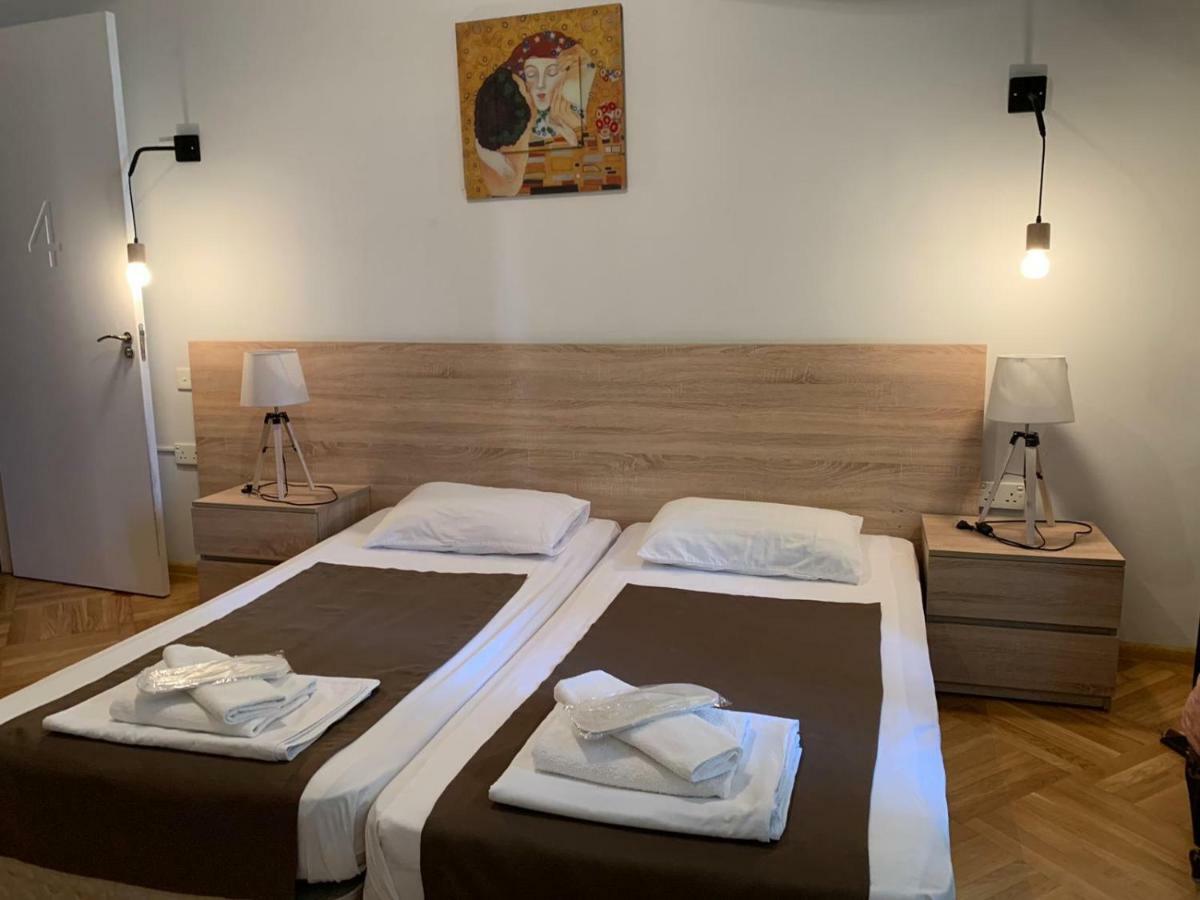 Piccolo Hotel Vake Tiflis Dış mekan fotoğraf
